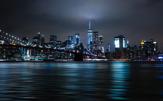 صور مدينة  New York City Night Lights Brooklyn Bridge 5K Wallpaper