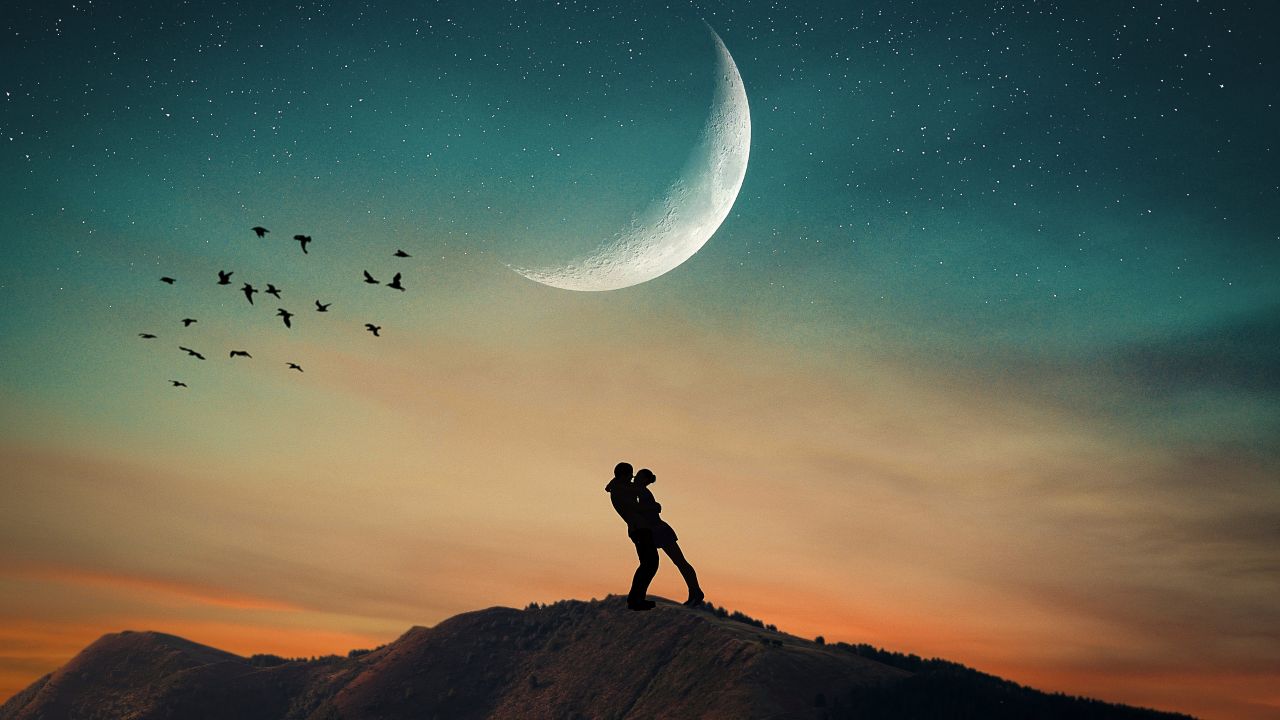 Couple, Hug, Half moon, Evening, Lovers, Silhouette, 5K