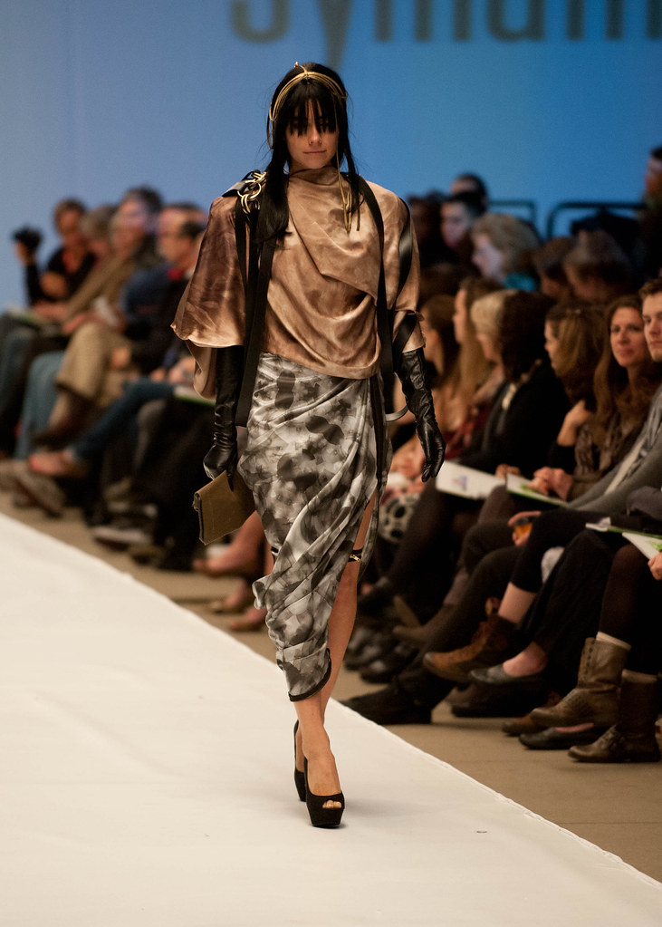 2013 SAIC Fashion Show The Walk-8280 ملابس وموضة